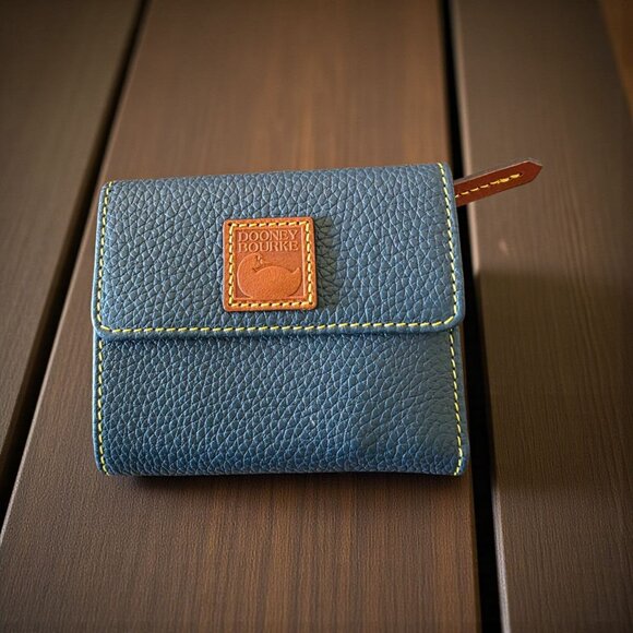 Dooney & Bourke Pebble Grain Small Flap Credit Card Wallet Teal Blue NIB NWT - Picture 1 of 14